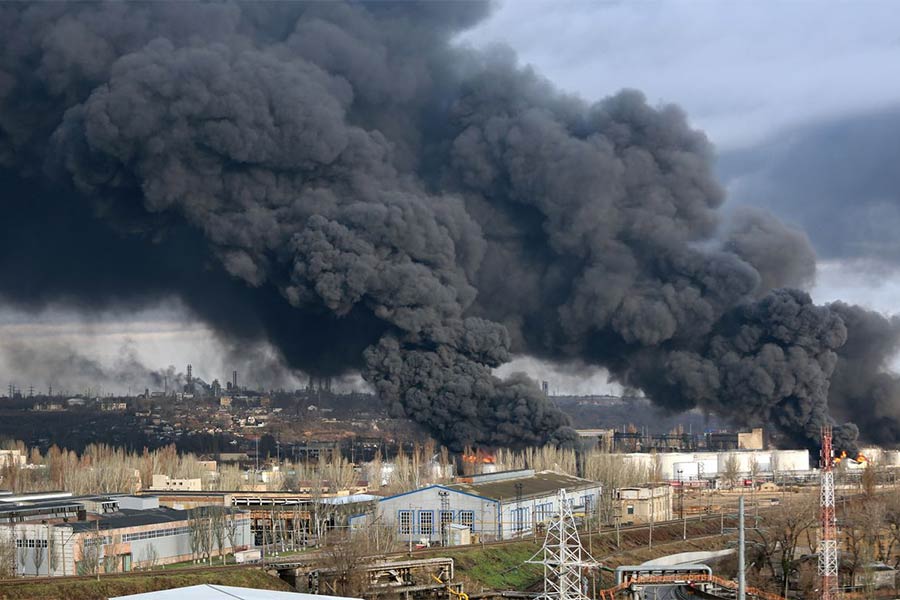 How does war affect the climate and how to tackle it? Independent experts assessed GHG emissions caused by Russian war in Ukraine How does war affect the climate and how to tackle it? Independent experts assessed GHG emissions caused by Russian war in Ukraine